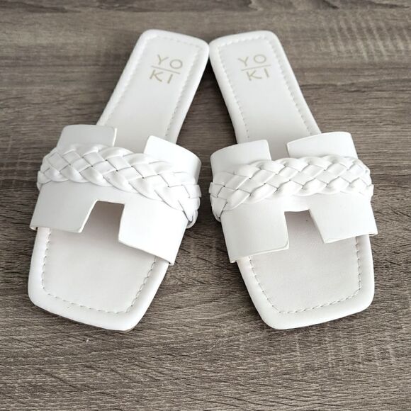 WOMEN'S YOKI SHOES WHITE SIZE US 7 PERFECT CONDITION. - Picture 2 of 3